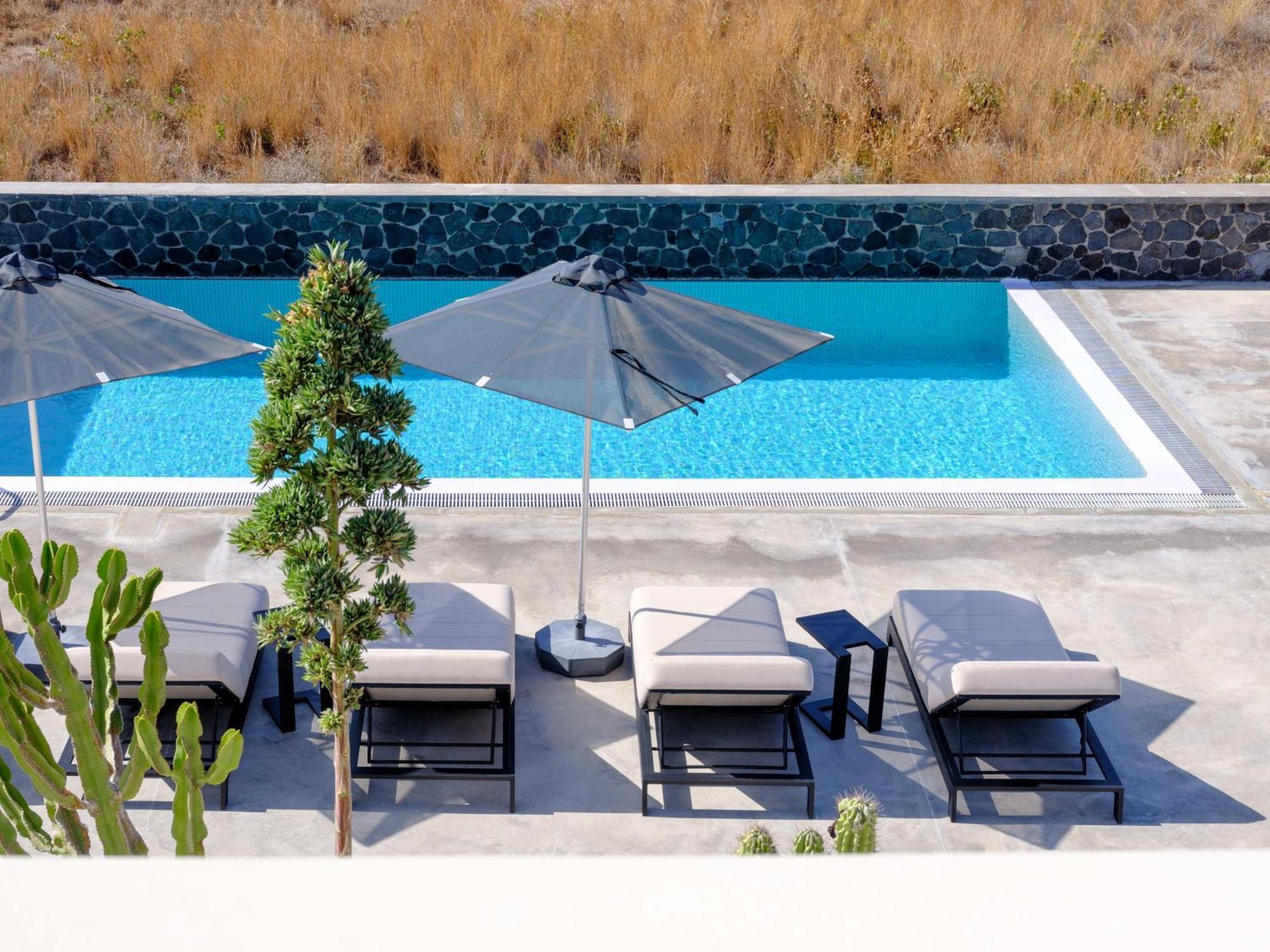 Home Of Lilies Φηρά Εξωτερικό φωτογραφία